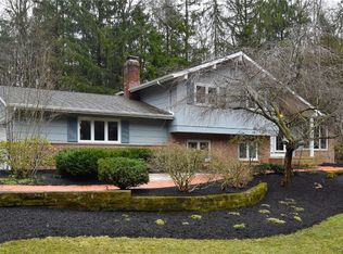 18265 Quinn Rd, Chagrin Falls, OH 44023