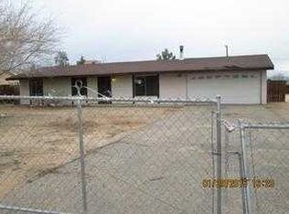 10816 Nambe Rd, Apple Valley, CA 92308