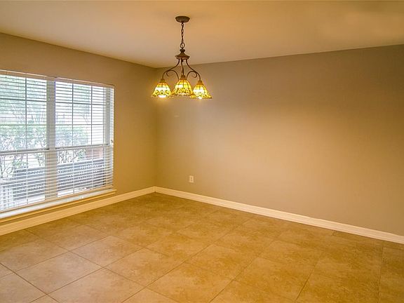 Upon entering the home, on your immediate left will be the Formal Dining Room.  Here you can enjoy sophisticated entertaining or dining, or casual dining just off the family room for mealtime relaxation.  Sunny informality is the keynote of this freshly p