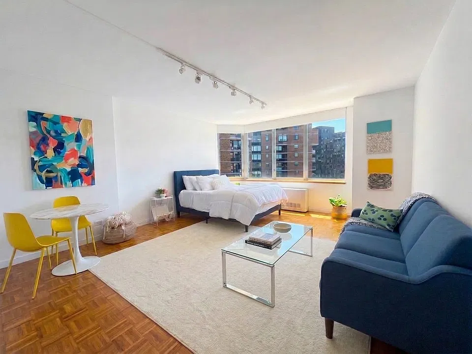 500 W 43rd St #28D