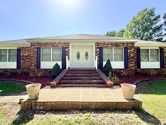 3rd image of 2065 Troy Hickman Rd