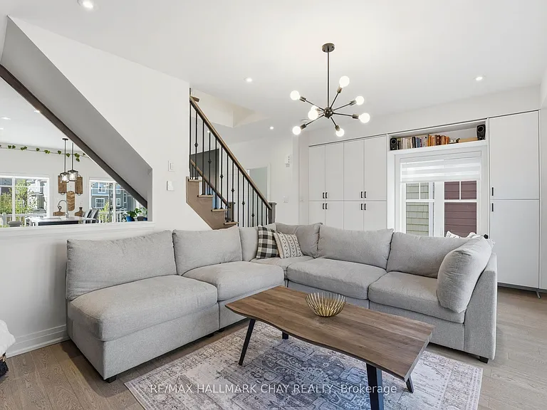 29 Shelburne Ave — Photo 4
