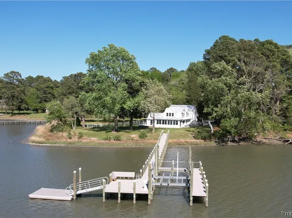 405 Melinda Ln, Yorktown, VA 23693