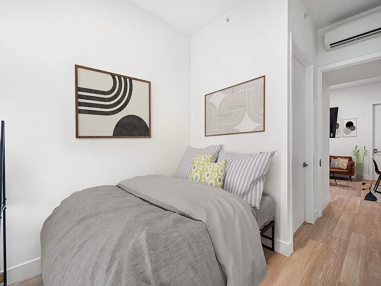 Plum Apartments — Photo 12