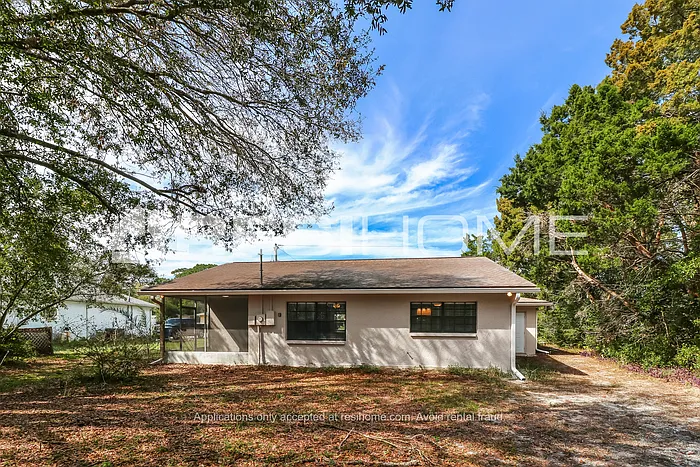 1204 Meredith Dr — Photo 14