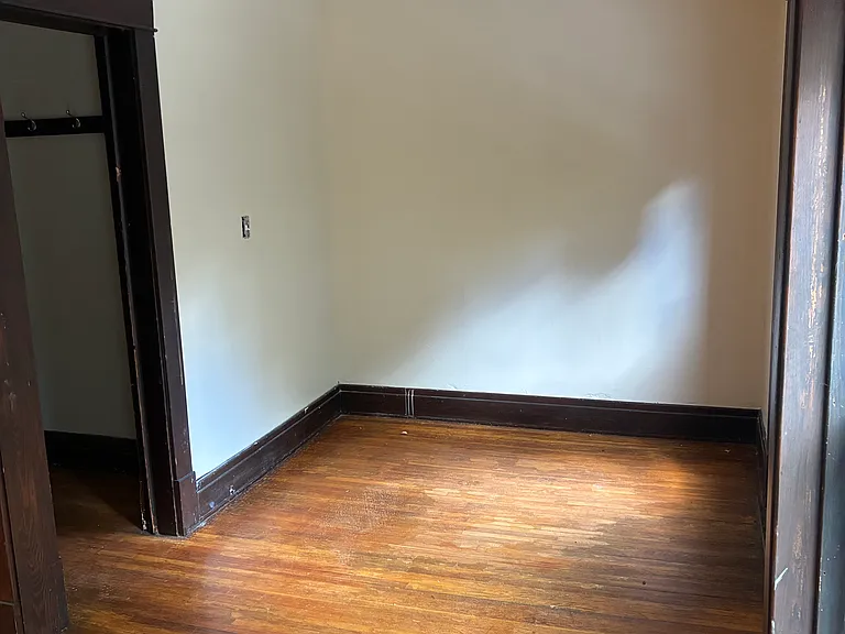 652 West Ave — Photo 8