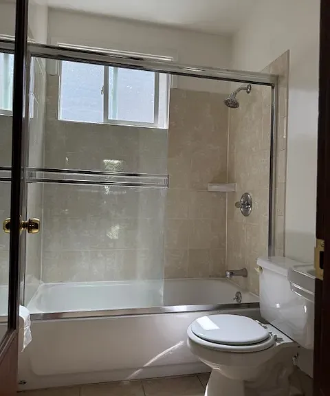 184 Moss Way #B — Photo 8