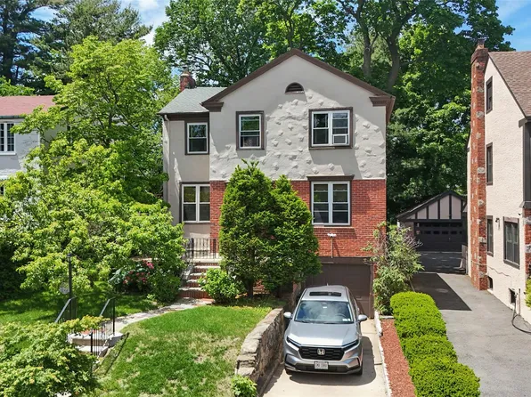 156 Forster Avenue, Fleetwood, NY 10552