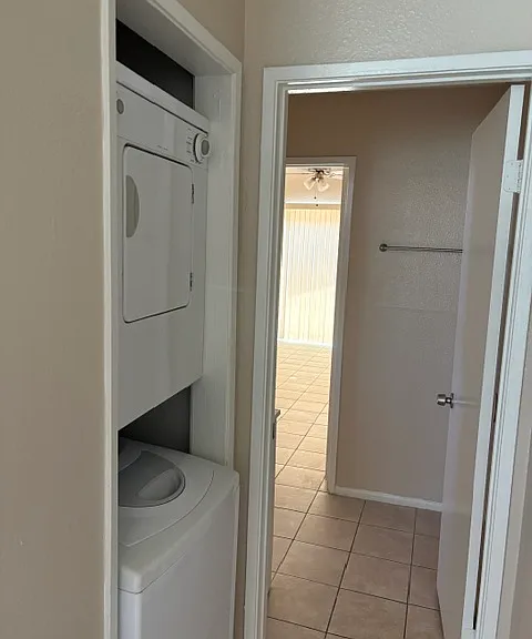 1227 Vista Serena Ave #1227 — Photo 6