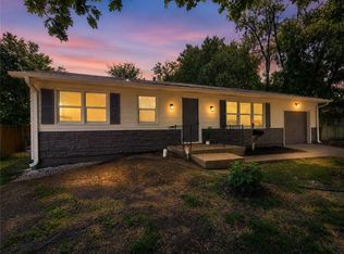 517 NW Little Ave, Lees Summit, MO 64063
