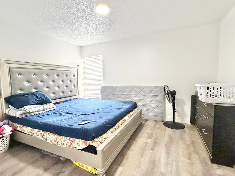 1407 Lakeview Dr E — Photo 11