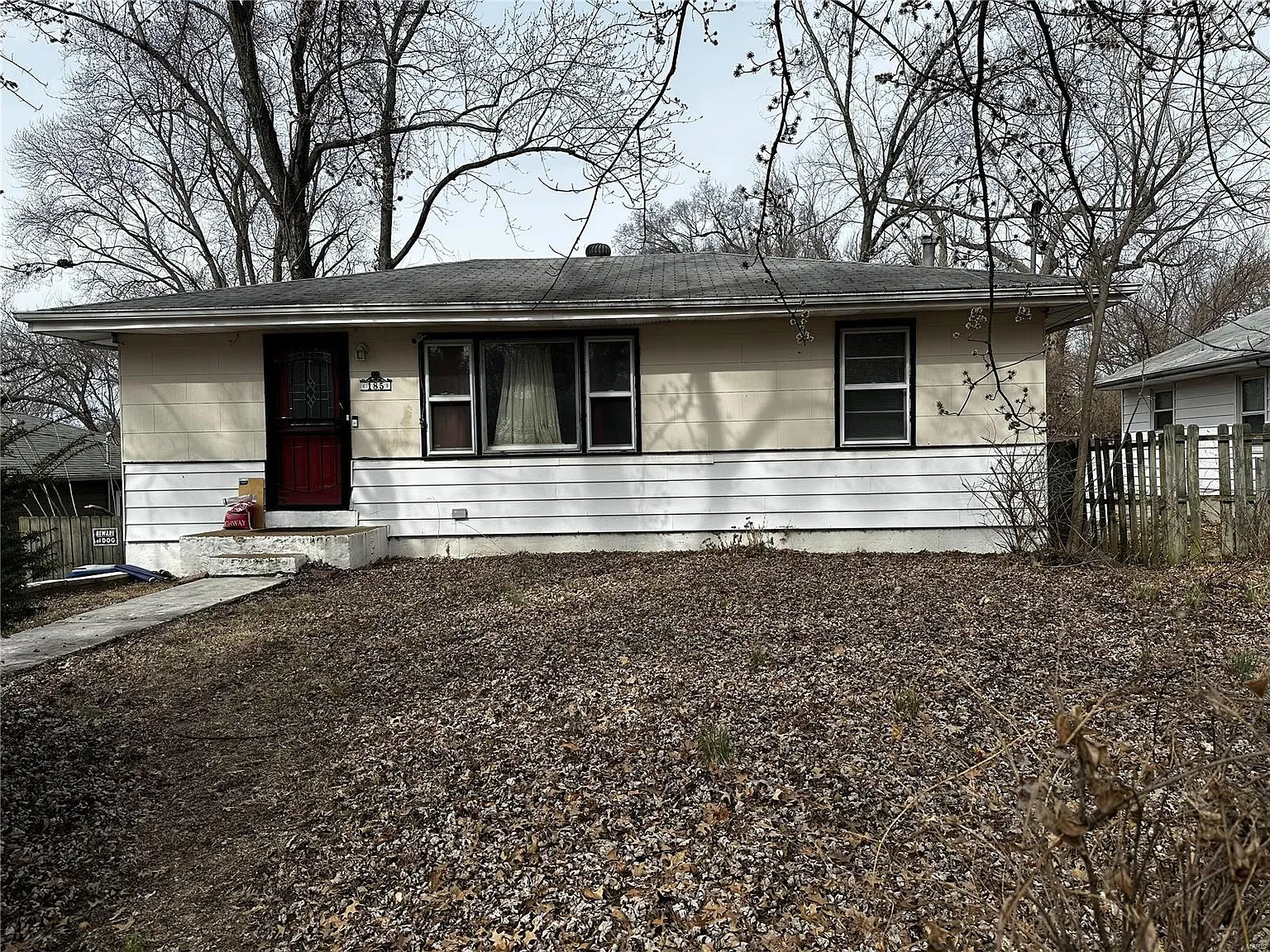 185 Bascom Dr photo 1