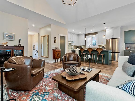 3rd image of 1880 Columbia Valley Rd #73