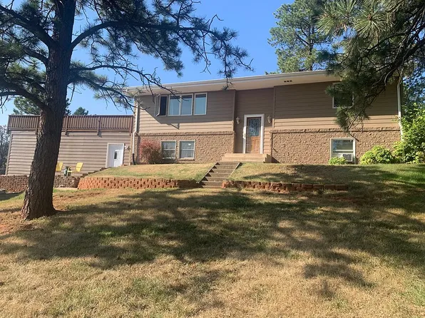 5267 Pine Tree Dr, Rapid City, SD 57702