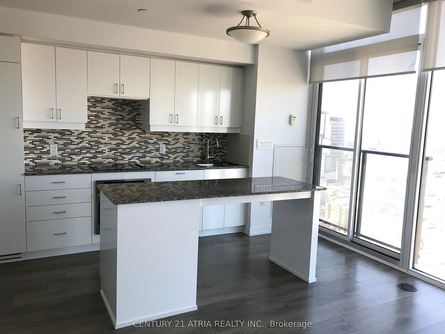 2 bed, $2,900 — Photo 3