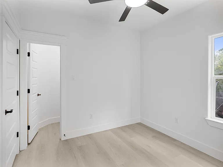 4103 E Toliver St — Photo 18