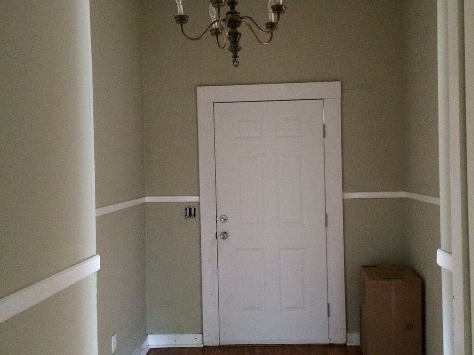2nd image of 137 Wilbur St