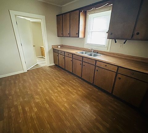 5th image of 3604 W Dixon Blvd