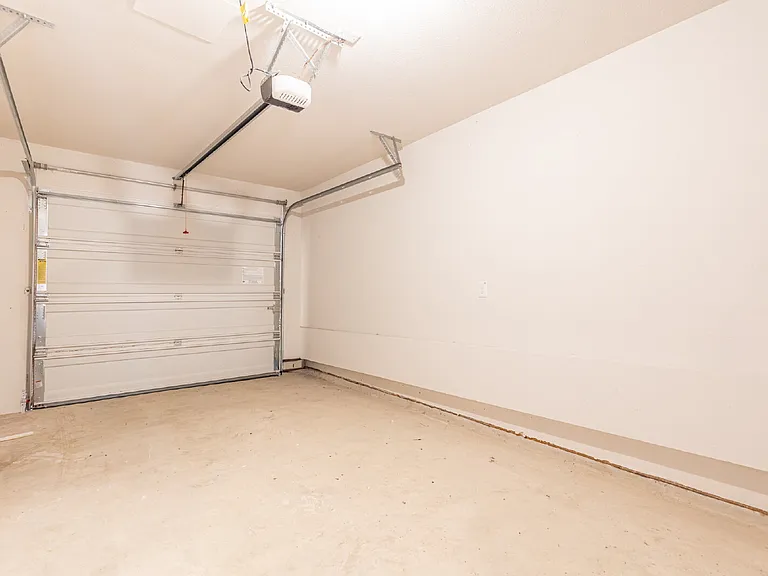 411 Ira Ave #2102 — Photo 29