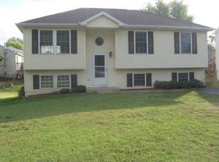 406 Lee St, Ranson, WV 25438