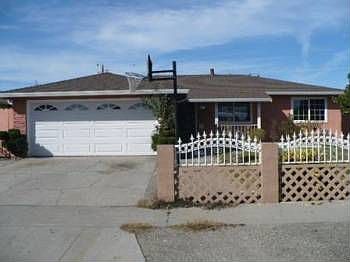 1st image of 1385 Dundee Ct