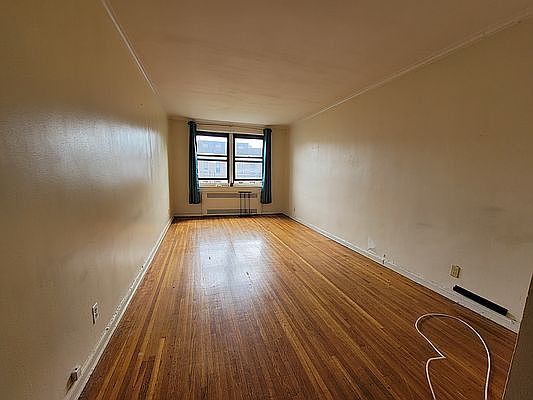 2nd image of 470 Ocean Ave APT Rf2