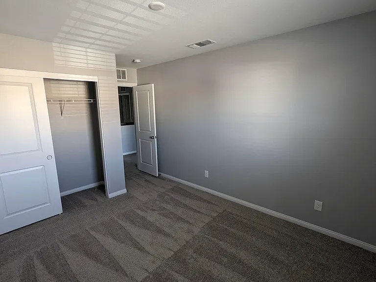 1713 Rustic Village Ave — Photo 2