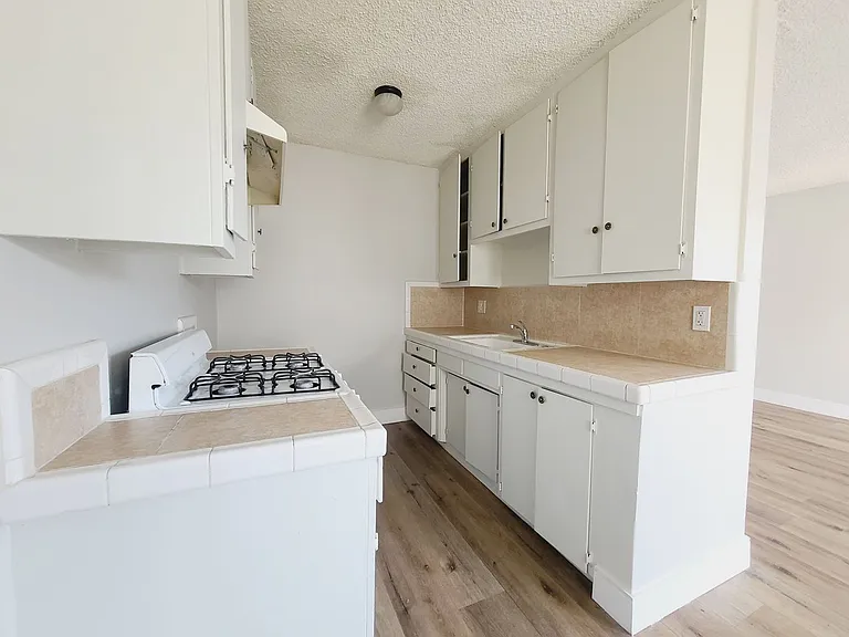 13425 Vanowen St — Photo 3
