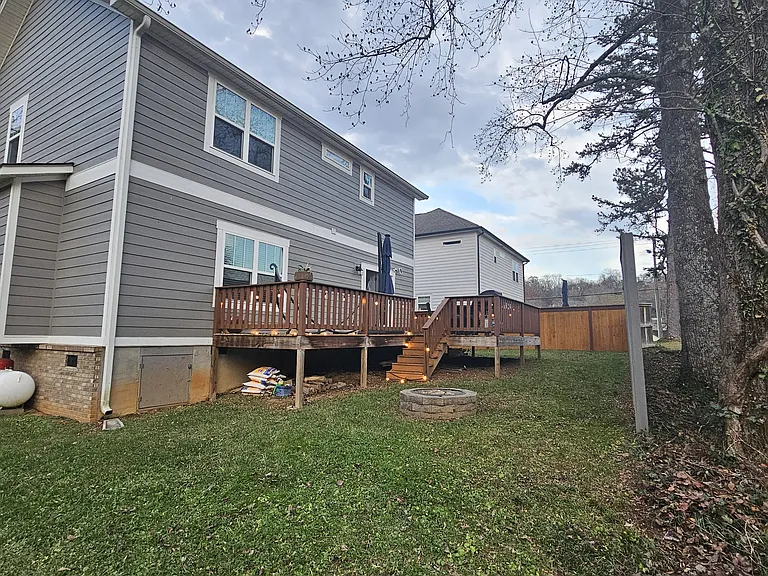 E View Ct — Photo 4