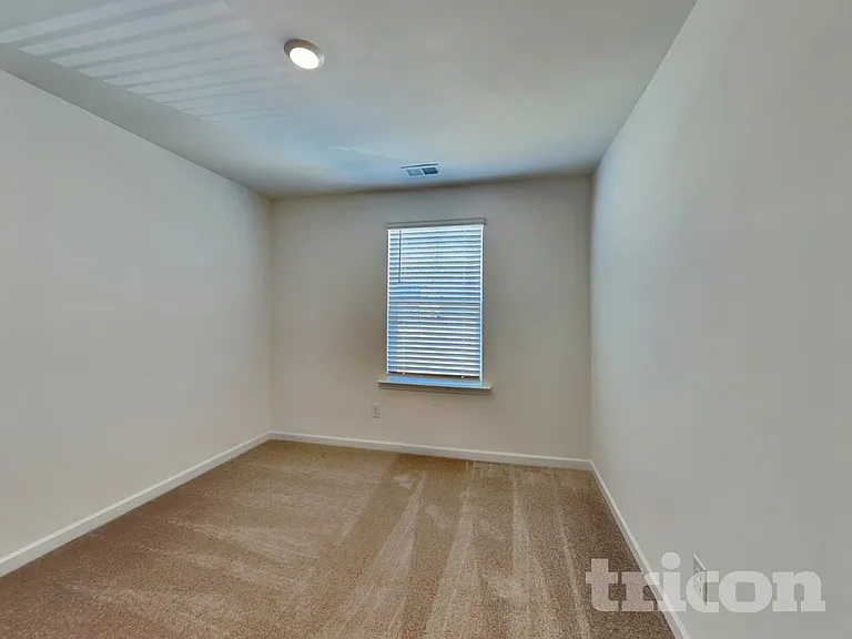 2448 Lennox Rd SE — Photo 14