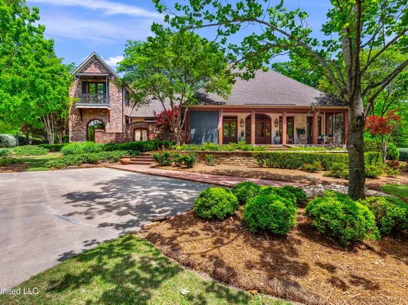 112 Langdon Dr, Madison, MS 39110