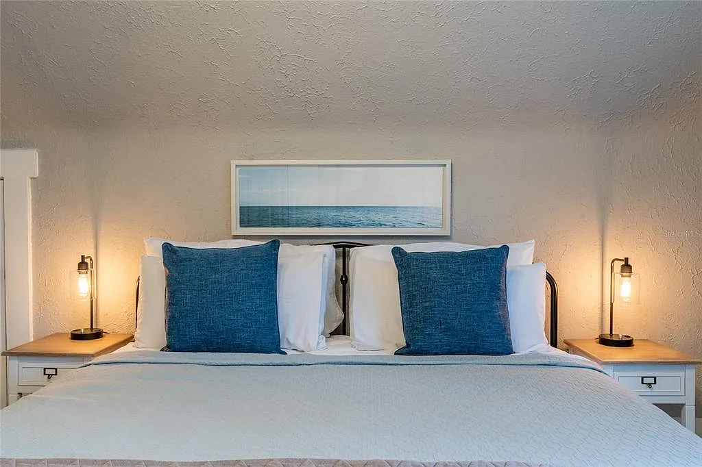 1 bed, 1.0 bath, 700 sqft, $1,900 — Photo 4