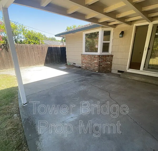 3751 El Ricon Way — Photo 19