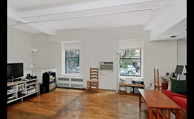 Sold by Douglas Elliman | media 35