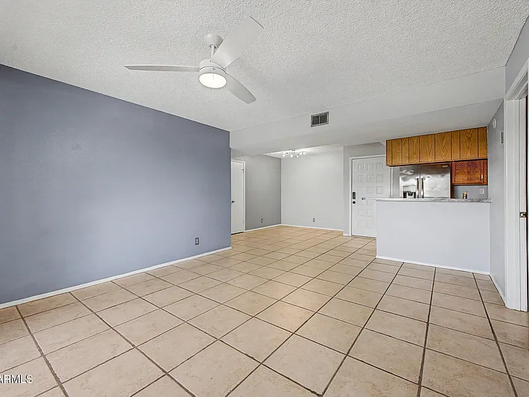540 N May St #3113 — Photo 7