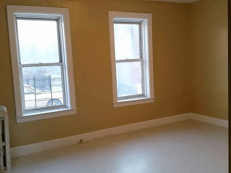 717 E 228th St #1B — Photo 2