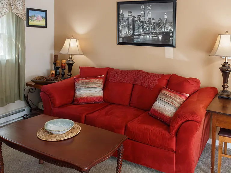 21 Hannum St #1/2 — Photo 8