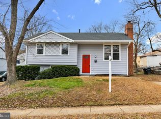 5606 Duchaine Dr, Lanham, MD 20706