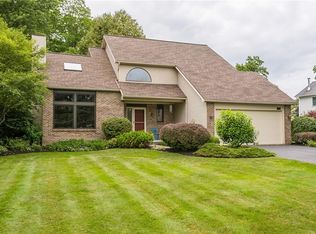 345 Hartsville Ln, Webster, NY 14580