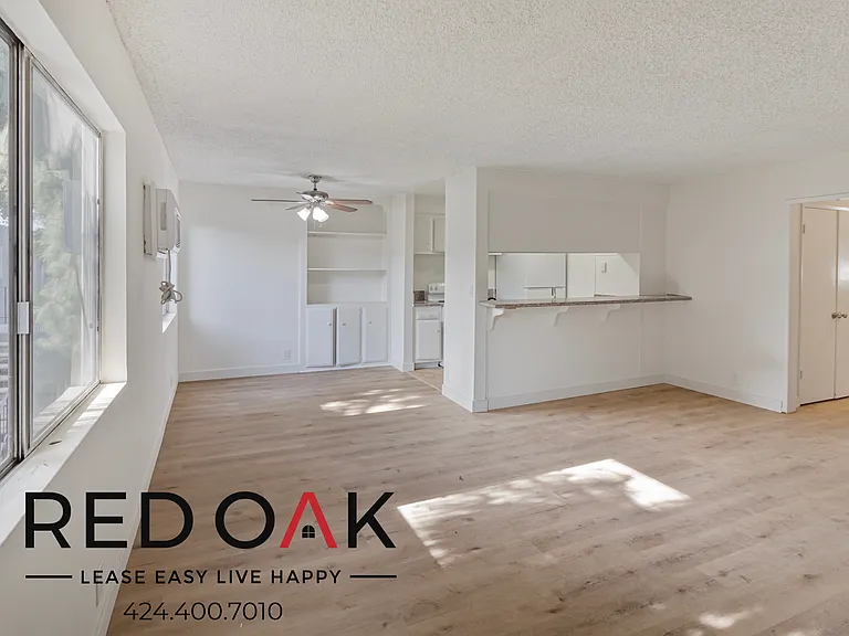 10535 Lindley Ave, — Photo 5
