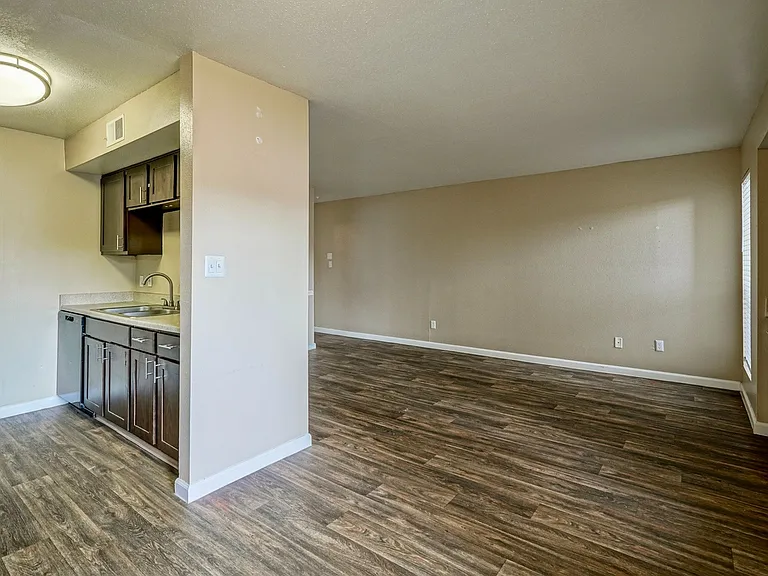 Silverado — Photo 23