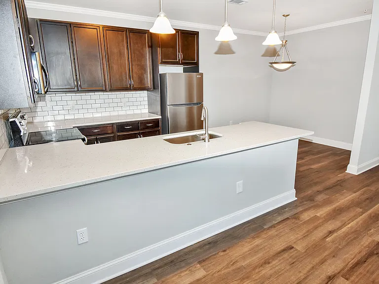RIVERSTONE APARTMENTS — Photo 34