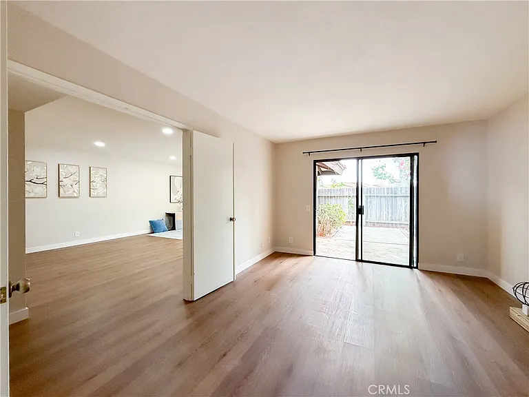 1034 Romney Dr — Photo 19