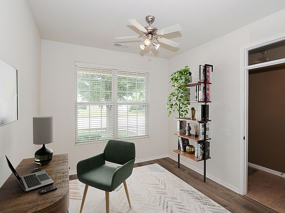 4th image of 13024 Redstone Dr