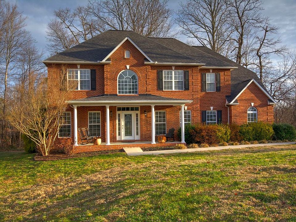 1st image of 3357 Whispering Oaks Dr