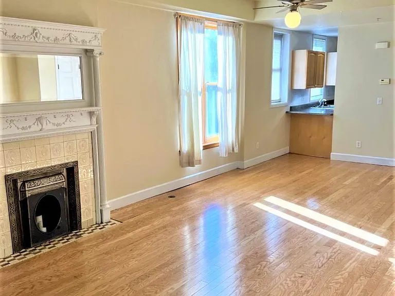 1647 N Clarkson St #3 — Photo 3