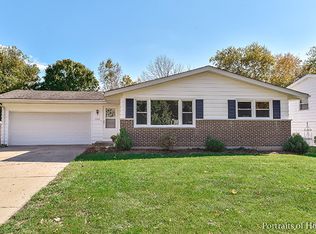 1909 Forrest Ave, Saint Charles, IL 60174