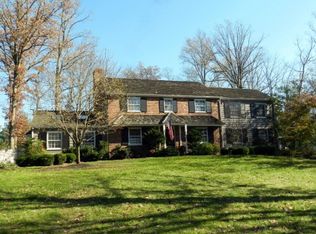 11 Colonial Way, Malvern, PA 19355