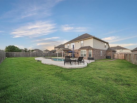 5th image of 24076 Avlon Park Dr