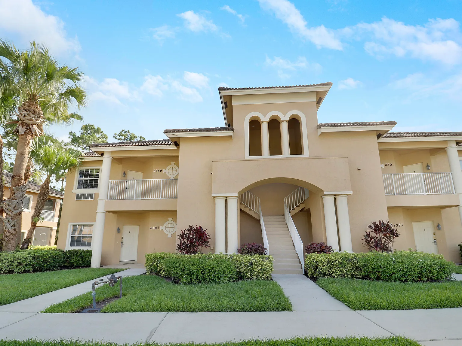 1 bed, 1.0 bath, 400 sqft, $1,300 — Photo 4